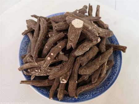 雪上一枝蒿图片