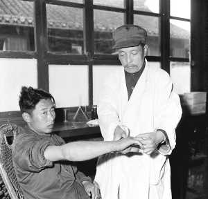 追忆蛇医季德胜